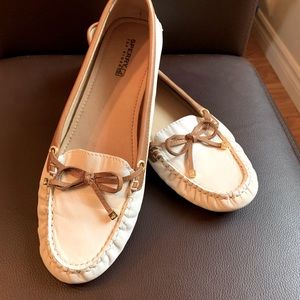 Sperry Top Sider Leather upper slip on moccasin Size 9
